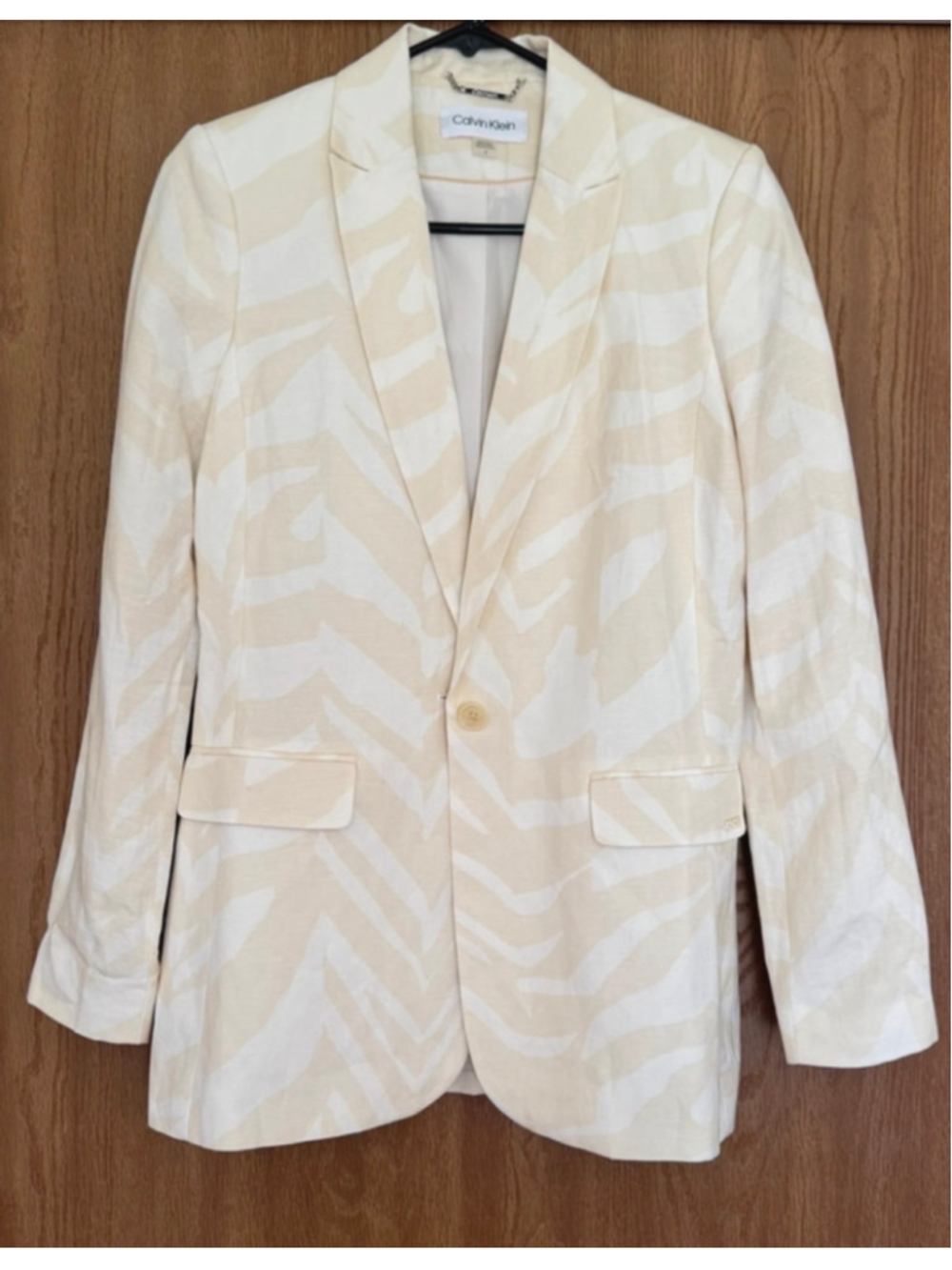 Calvin Klein Ivory Zebra Print Blazer Women’s Size 4 Tailored One Button Jacket